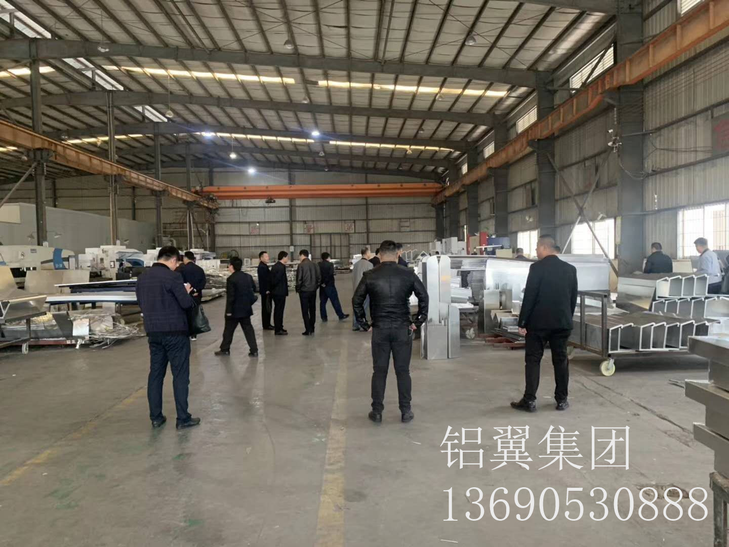 幕墙铝單(dan)板生(sheng)産(chan)車(che)间5号